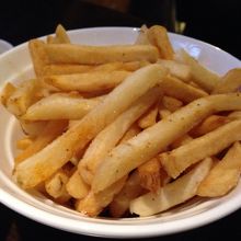 丼いっぱいのフライドポテト