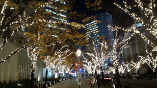 アンパンマンと仲間の石造がかわいいです