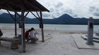 宇曽利湖 --- 極楽を感じさせる「恐山」のスポットです。
