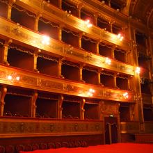 撮影して叱られた劇場内部