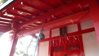 洗足池公園にある真っ赤な弁財天様