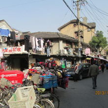  夢花街は続きます。