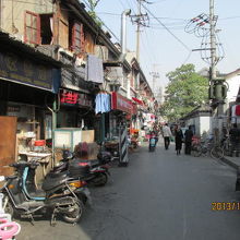 木造の古い住宅ばかり。