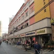 上海黄浦区蓬莱老年公寓。４階建てアパート