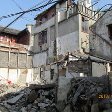 かなり解体が進んでいます。