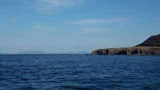 知床岬灯台と国後