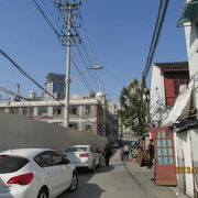 上海の下町・露香園路は方浜中路から人民路まで全て大規模再開発の工事現場です。