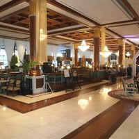 ロビーラウンジが広いことが自慢のようです。