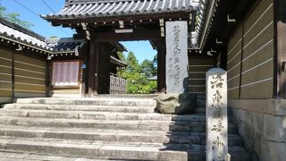 石畳に情緒があります