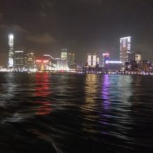 船からの景色（夜）