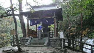 鬼怒川・川治の守護神五龍王を祀る