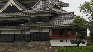 “花頭窓”が特徴的な櫓