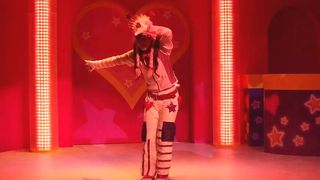 ＤＪラッキーが登場し一緒に音楽とダンスが楽しめます