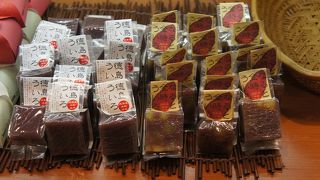 ういろうと栗の一体感があって、自然な味わい