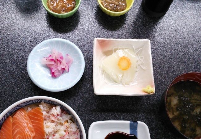 ３色丼