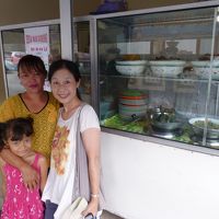 ホテルスタッフに紹介された近所のローカルワルン