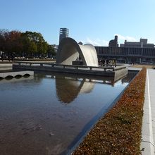 原爆死没者慰霊碑 平和公園