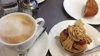 気軽に美味しいケーキが食べれます