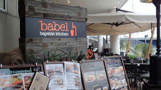 気持ちのいいテラス席