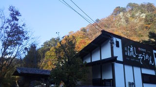 渓流の音を聞きながら「昇仙峡　流しそうめん円右衛門」～甲府・昇仙峡～