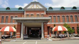 見入ってしまう車がいっぱいある日本自動車博物館