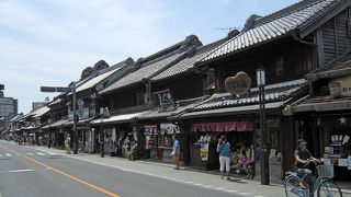 にぎやかな小江戸。