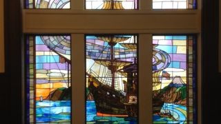 ステンドグラスがきれいでした。