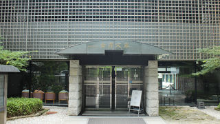 歴史ある図書館