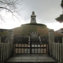 「耳塚」前に到着しました