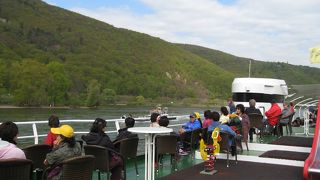 古城を船上から楽しむ