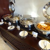 パレスラウンジでの朝食ビッフェの一部（メニューは豊富です）