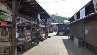 ふるきよき昭和の香りが漂います