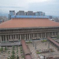 部屋から撮った台北駅