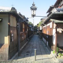 ”ねねの道”の一角に”石塀小路”の入口がありました