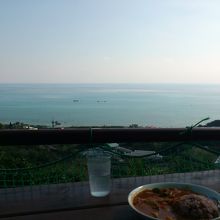 天気は、残念でしたが、カレーも景色もよかったです！！