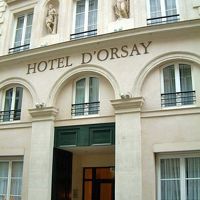 いかにもパリらしいプチホテル