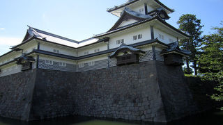 金沢城の特徴。