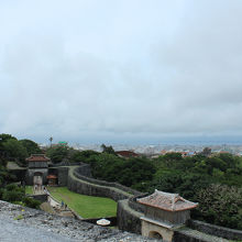首里城からみた那覇市内の風景