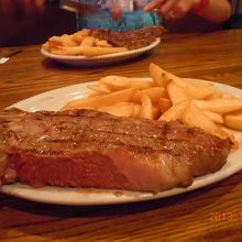 厚さ３ｃｍ〜４ｃｍくらいでしょうか