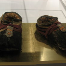 サムライの靴。　熊の毛って書いてあったような記憶。
