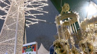 イルミネーション輝く時間に