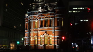 に国の重要文化財に指定された建物です