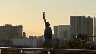 造形はそっくりですが、大きさは小さいです