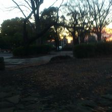 冬の夕方は寒かったです。