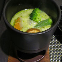 季節野菜のバジルと豆乳のソース