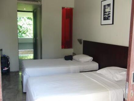 OYO 760 フラッグシップ ザ オアシス クタ 写真