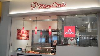 ミニクロワッサンでも「ミニワン(Mini One) アーバンドックららぽーと豊洲店」