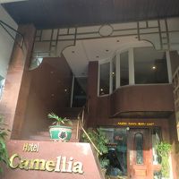 階段を上がらなければなりません