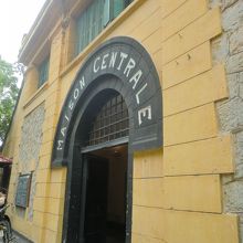 マンションのような入り口