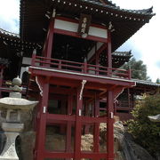 清水寺の舞台を模した姿が美しい